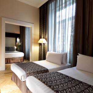3 Stars Hotel